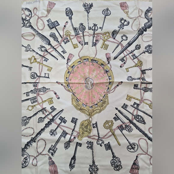 HERMES Carre 90 Silk Scarf - Picture 3 of 5